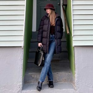 Aritzia Super Puff Mid